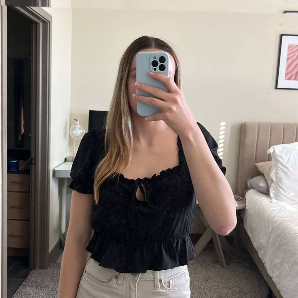 Urban outfitters small black ruffle crop top